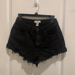 Ripped black shorts, super cute for summer!